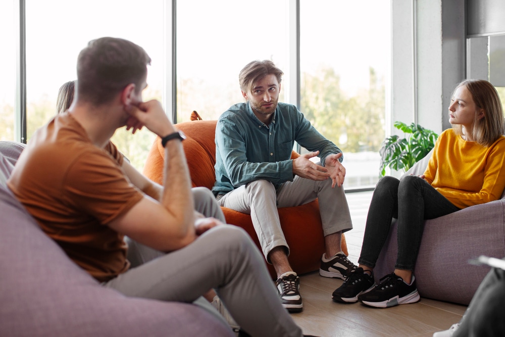 How Clinicians Support Clients Returning to an Intensive Outpatient Program After Disengagement